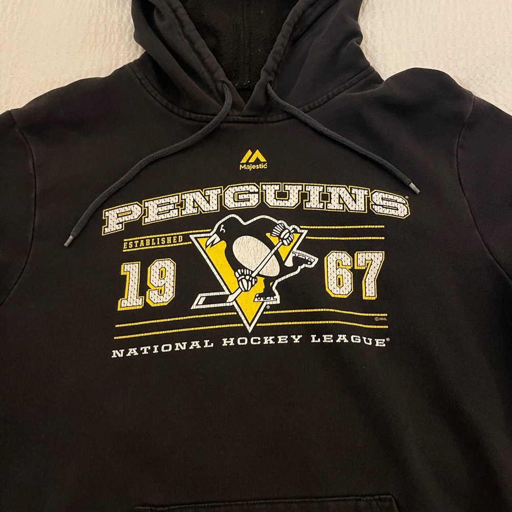 Majestic Black Penguins NHL Hoodie